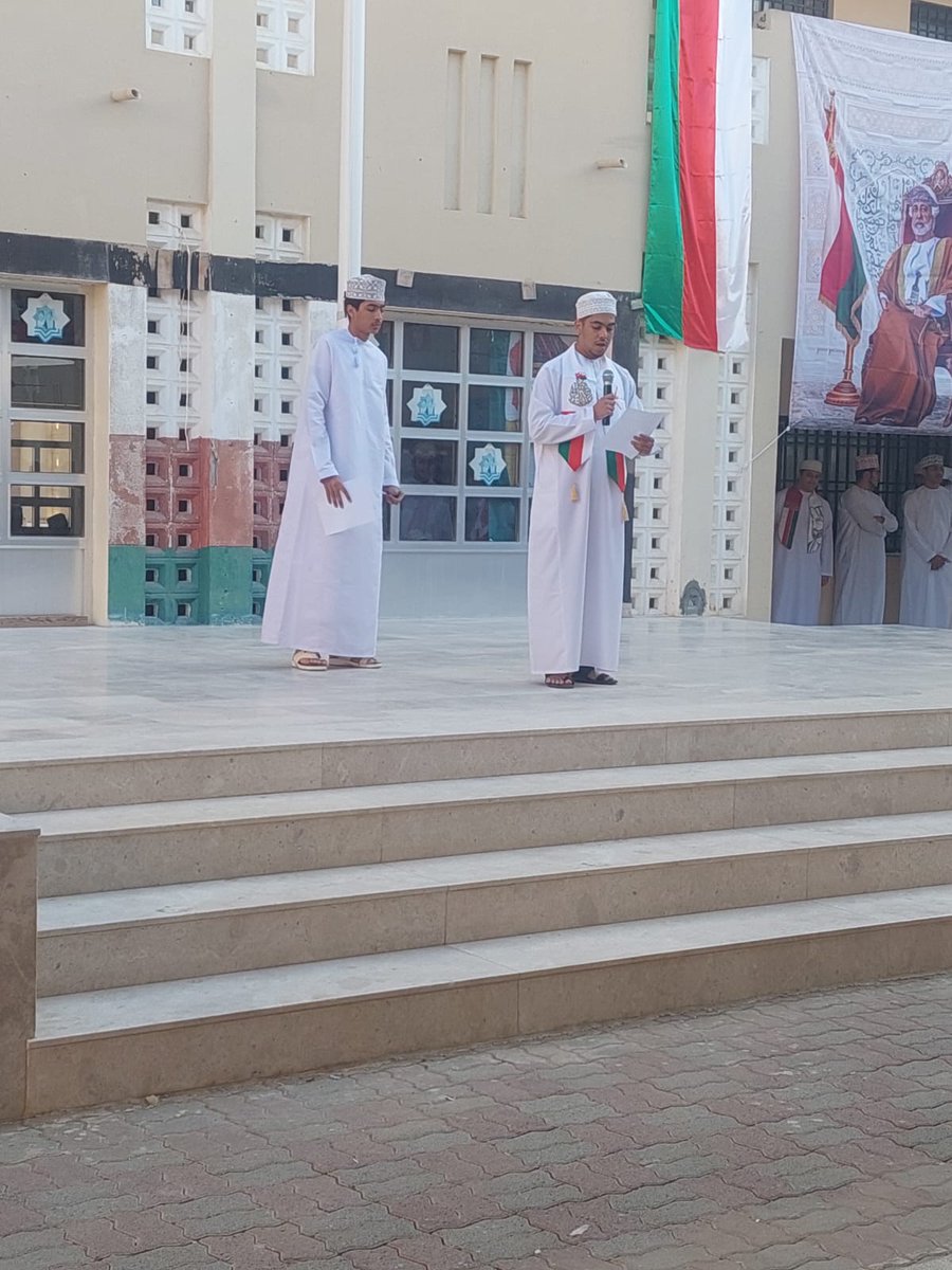 abutschool's tweet photo. إذاعة مدرسية وحصص توعوية بمناسبة الأسبوع العالمي لريادة الاعمال بعنوان (ريادة وعمل ) بإشراف أخصائيي التوجيه المهني أ/ طالب اليوسفي وأ/ هلال المحاربي...كل الشكر والتقدير لهم من إدارة المدرسة . https://t.co/LN428iqIfF