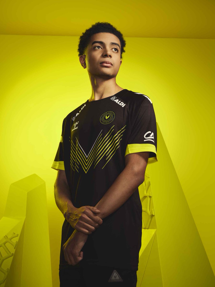 LFT Head Coach/Assistant Coach

Currently contracted with <a href="/TeamVitality/">Team Vitality 🐝</a>, but they've allowed me to explore opportunities for 2025.

💬 Looking to contribute to high-performance teams and player development
📩 Contact:
DM here
Discord: ofo