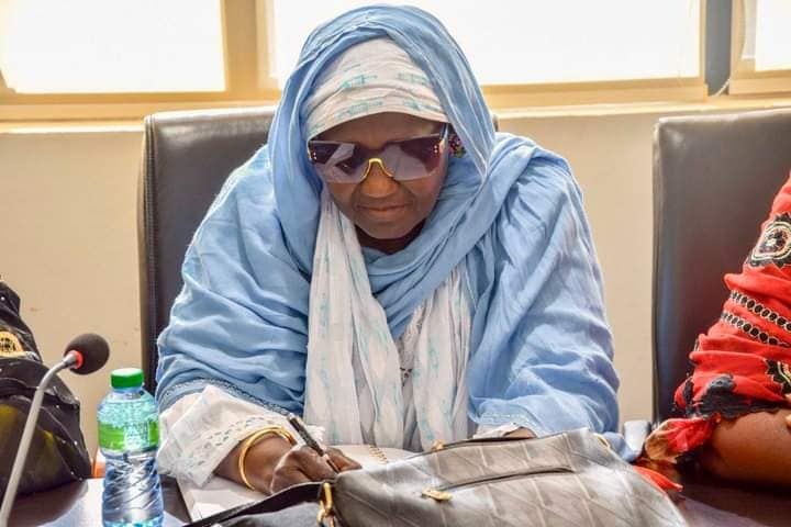 geovisiosn's tweet photo. Dr. Fatou Diouf, Ministre des Pêches, réaffirme son soutien au REFEPAS en renforçant les capacités des femmes de la pêche artisanale pour un développement durable. Valoriser leur rôle, c'est transformer le secteur clé pour le Sénégal.🌊💪 #LeProjet #PêcheDurable #REFEPAS https://t.co/9st3E7d1A0