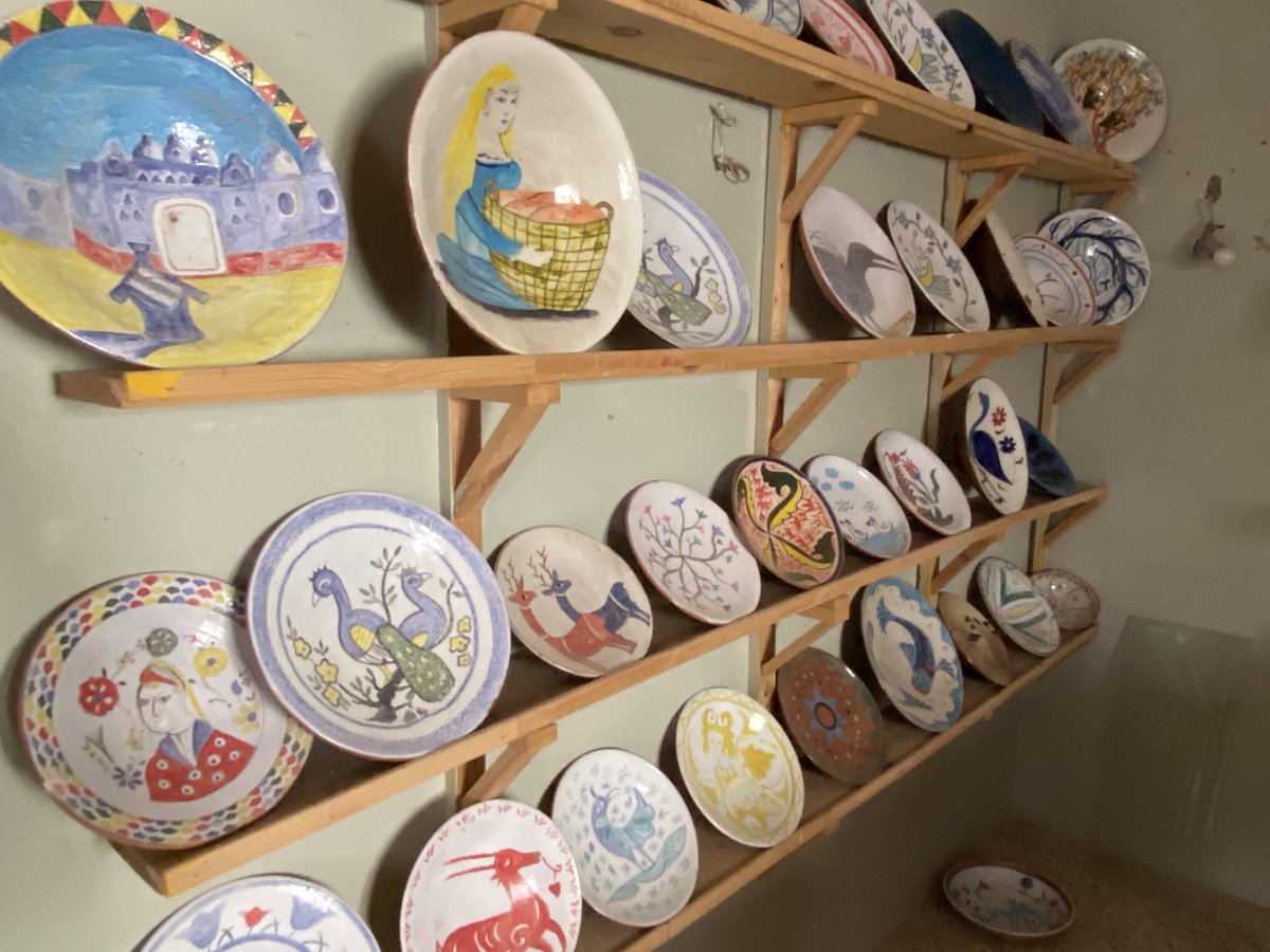 alekshallmann's tweet photo. It is always a pleasure to visit Komsan and his pottery workshop near Ramesseum. Please stop by if you are around.
#pottery #ceramika #Egypt #Luxor #localcraft #egipt #visitegypt #egipt https://t.co/3EeV8dRI53