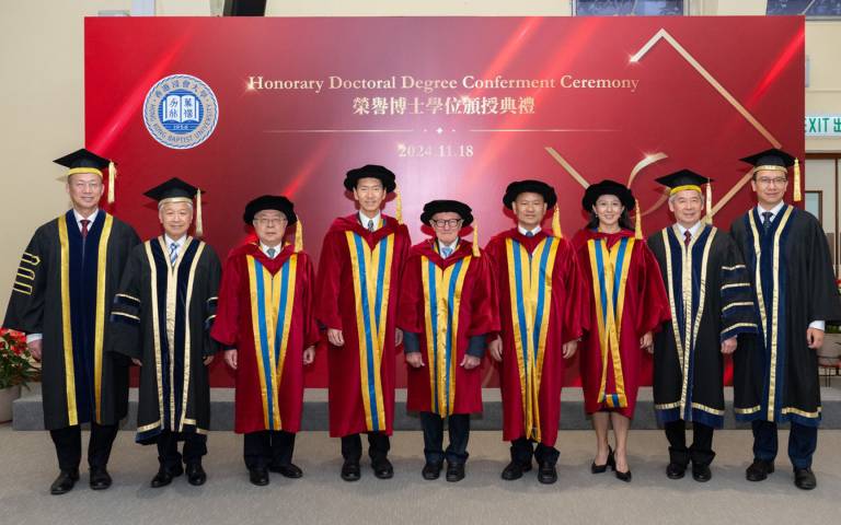 UCL CASA (@casaucl) on Twitter photo Congratulations to Professor <a href="/jmichaelbatty/">Michael Batty</a>, who received an honorary doctorate at a conferment ceremony at <a href="/hkbaptistu/">Hong Kong Baptist University</a> this week for his pioneering contributions to computational urban research and the social sciences.
ucl.ac.uk/bartlett/casa/… Congratulations to Professor <a href="/jmichaelbatty/">Michael Batty</a>, who received an honorary doctorate at a conferment ceremony at <a href="/hkbaptistu/">Hong Kong Baptist University</a> this week for his pioneering contributions to computational urban research and the social sciences.
ucl.ac.uk/bartlett/casa/…