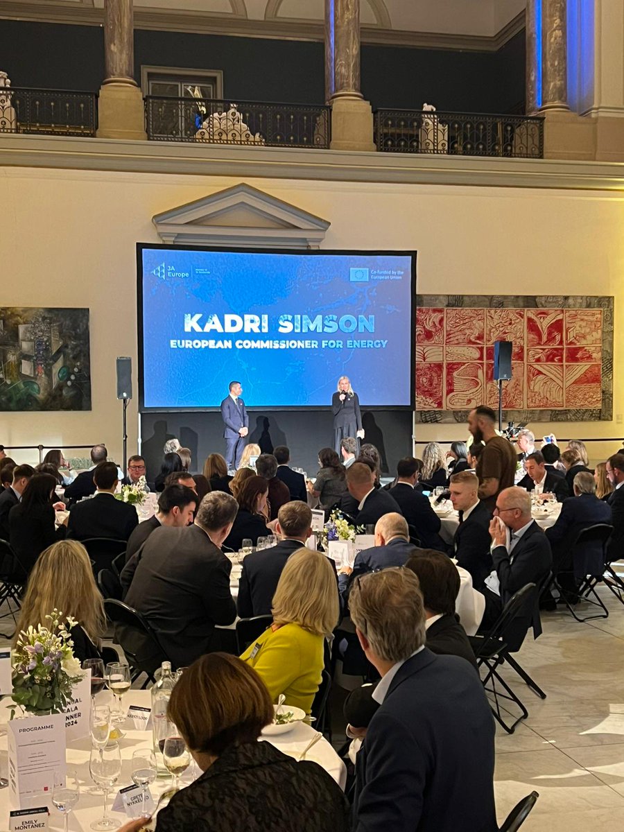 Thank you, <a href="/JA_Europe/">JA Europe</a>, for inviting me to speak at your STEM4Entrepreneurship Forum &amp; Gala.

The competition in the global race for #cleantech innovation is fierce. If Europe wants to pull ahead, we need the next generation of Europeans &amp; innovators to play their part.