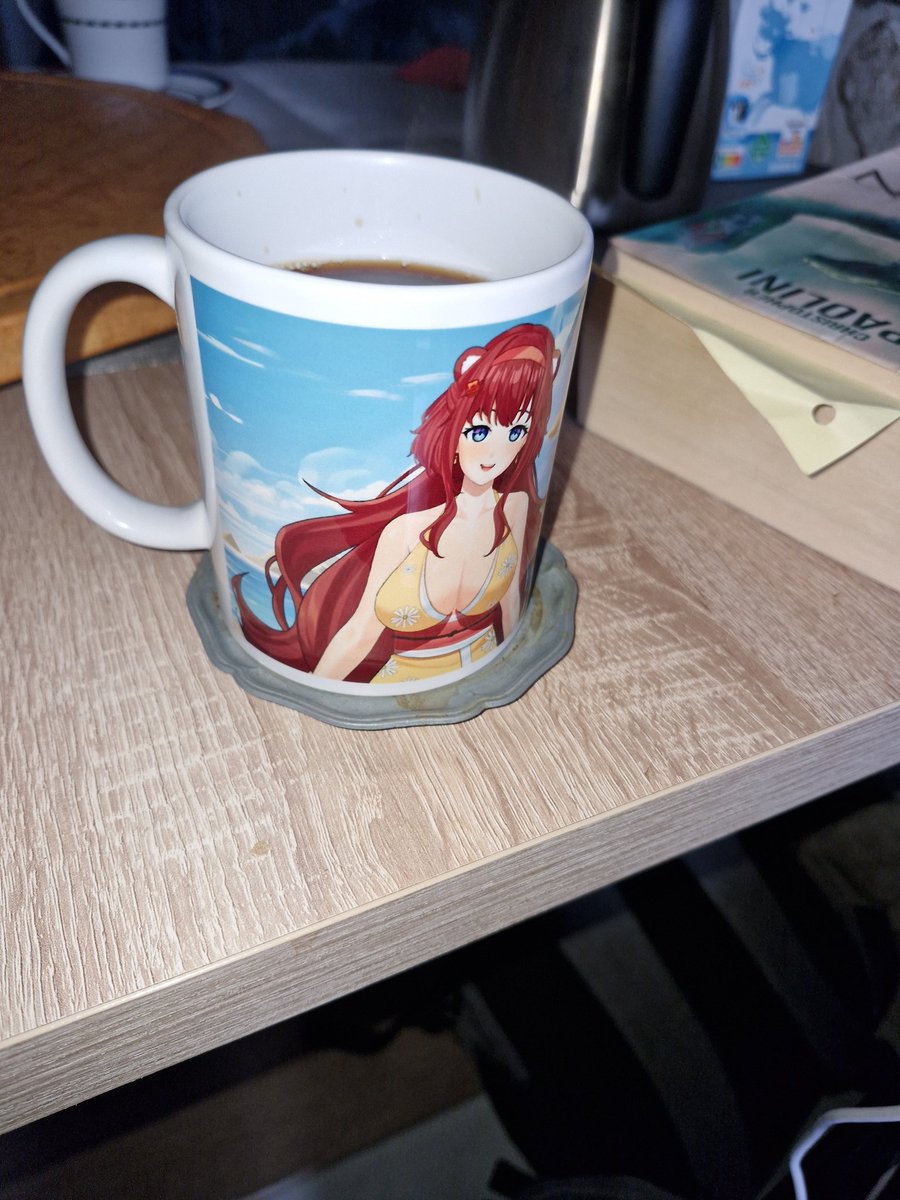 Mit dieser Tasse vom lieben <a href="/Hideyoshi94/">Hide 🐻 | 🇩🇪 VTuber</a> schmeckt der Kaffee noch viel besser. Ich liebe diese Tasse🥰🥰