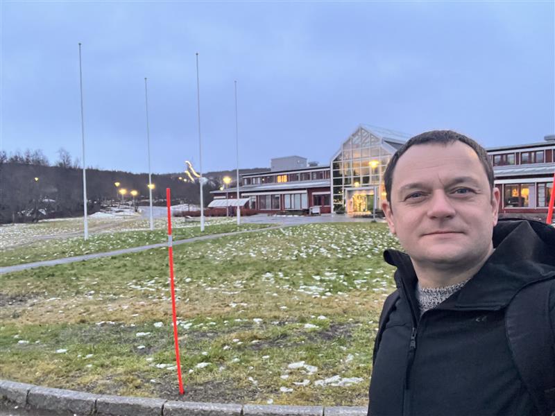 Paul Gratrick (@paulgratrick) on Twitter photo On a recent trip to Tromsø I happened to be close by <a href="/UiTNorgesarktis/">UiT Norges arktiske universitet</a> and so I had to make a quick detour to visit the northern most university in the world! It's a hilly and compact campus, and this photo outside the main administration building doesn't do it justice On a recent trip to Tromsø I happened to be close by <a href="/UiTNorgesarktis/">UiT Norges arktiske universitet</a> and so I had to make a quick detour to visit the northern most university in the world! It's a hilly and compact campus, and this photo outside the main administration building doesn't do it justice