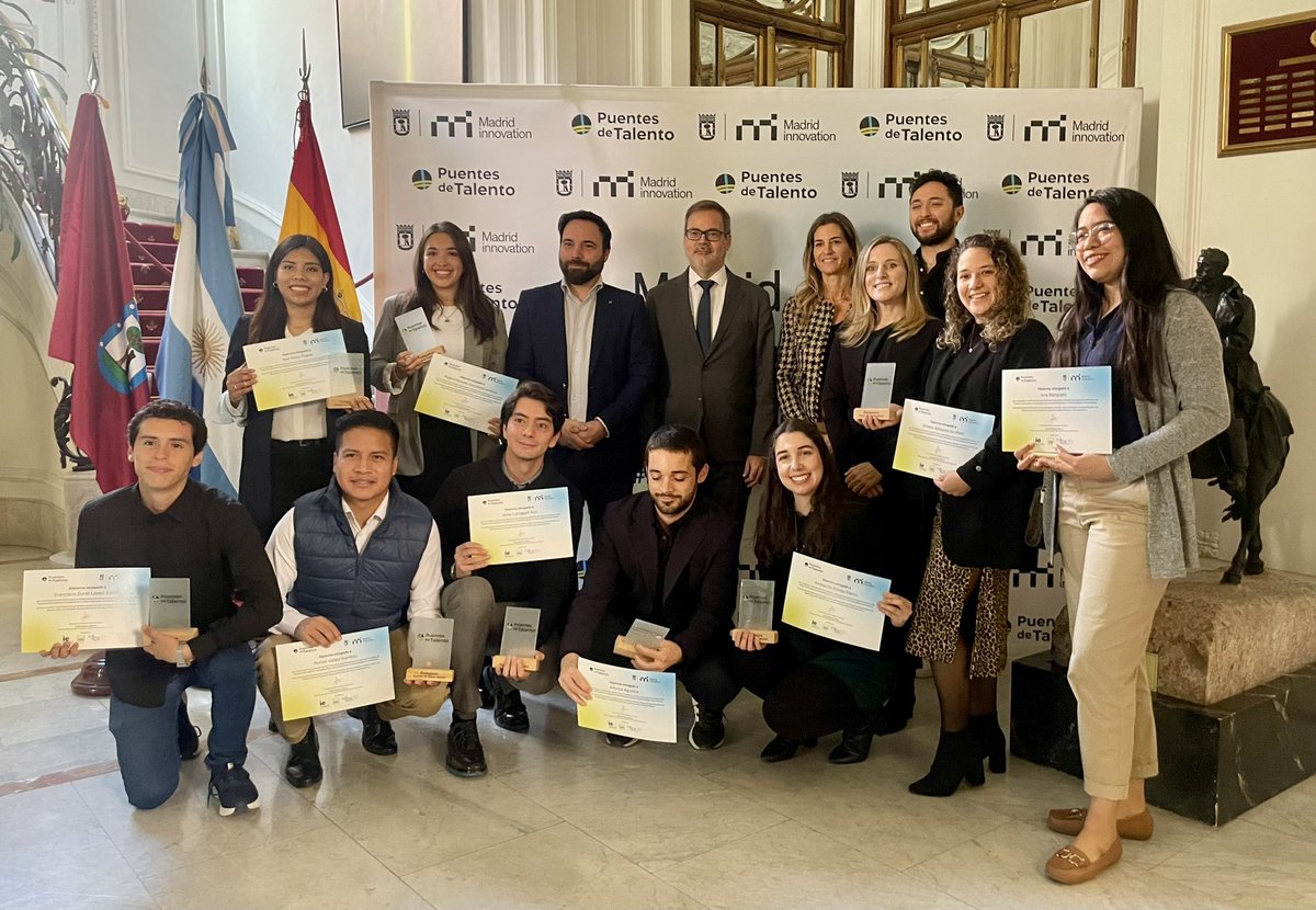 Madrid Innovation (@madridinnova) on Twitter photo <a href="/MadridinGame/">Madrid in Game</a> <a href="/el_BID/">Banco Interamericano de Desarrollo</a> <a href="/AngelNinoQ/">Ángel Niño</a> <a href="/Aravaca_innolab/">Aravaca InnoLab</a> <a href="/ImpactHubMAD/">Impact Hub Madrid</a> <a href="/MADRID/">Ayuntamiento Madrid</a> <a href="/ARGanteUE/">Embajada Argentina ante la UE 🇦🇷🇪🇺</a> @economia_madrid <a href="/mide_global/">MIDE_Global</a> <a href="/Secot_/">SECOT (voluntariado de asesoramiento empresarial)</a> <a href="/LaNaveMadrid/">La Nave</a> <a href="/iLABMadrid/">International Lab</a> <a href="/Puerta_Inno/">Puerta Innovación</a> <a href="/milmadrid_/">MIL Madrid - Madrid Innovation Lab</a> 🎓 Entrega de diplomas
<a href="/AngelNinoQ/">Ángel Niño</a> , concejal de Innovación y Emprendimiento del <a href="/MADRID/">Ayuntamiento Madrid</a> , junto a Roberto Bosch, Embajador de Argentina, felicitan a los participantes por sus logros, aprendizajes y las conexiones que fortalecen la unión entre Madrid y América Latina. 🌍🤝 <a href="/MadridinGame/">Madrid in Game</a> <a href="/el_BID/">Banco Interamericano de Desarrollo</a> <a href="/AngelNinoQ/">Ángel Niño</a> <a href="/Aravaca_innolab/">Aravaca InnoLab</a> <a href="/ImpactHubMAD/">Impact Hub Madrid</a> <a href="/MADRID/">Ayuntamiento Madrid</a> <a href="/ARGanteUE/">Embajada Argentina ante la UE 🇦🇷🇪🇺</a> @economia_madrid <a href="/mide_global/">MIDE_Global</a> <a href="/Secot_/">SECOT (voluntariado de asesoramiento empresarial)</a> <a href="/LaNaveMadrid/">La Nave</a> <a href="/iLABMadrid/">International Lab</a> <a href="/Puerta_Inno/">Puerta Innovación</a> <a href="/milmadrid_/">MIL Madrid - Madrid Innovation Lab</a> 🎓 Entrega de diplomas
<a href="/AngelNinoQ/">Ángel Niño</a> , concejal de Innovación y Emprendimiento del <a href="/MADRID/">Ayuntamiento Madrid</a> , junto a Roberto Bosch, Embajador de Argentina, felicitan a los participantes por sus logros, aprendizajes y las conexiones que fortalecen la unión entre Madrid y América Latina. 🌍🤝