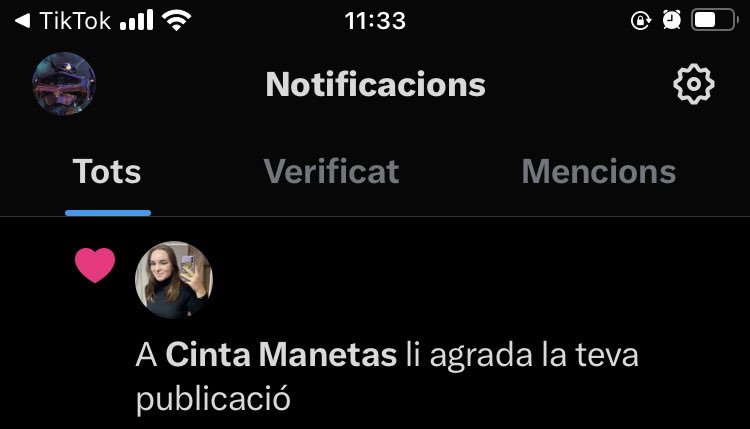 SHEEEEEE’S BAAAAAAAACK <a href="/motiuperviure/">Cinta Manetas</a>