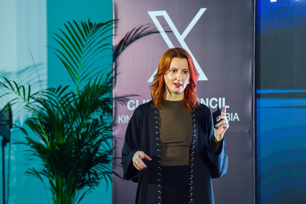 YazbeckJoelle's tweet photo. It was a tremendous honor to share the stage with our CEO @lindayaX alongside the leadership team @XMENA #ClientCouncil to present the pioneering vision that has positioned our platform as a leader in innovation and success🚀 https://t.co/8SOzrQAlYu