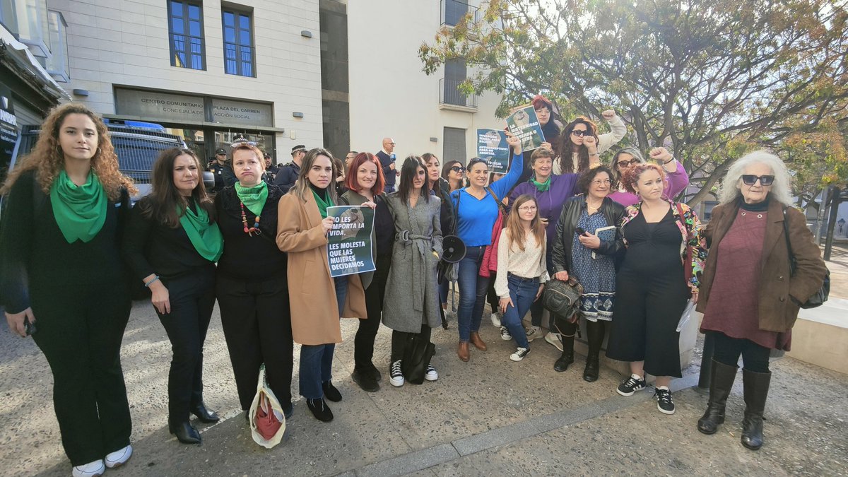 Sara Llobell tweet media