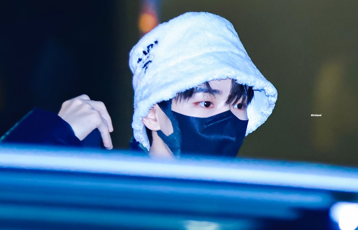 당신이 어디에 있든지
내가 묵묵히 비춰 줄게요

| 안상현, 달의 고백

#재찬 #JAECHAN
#재찬아_사랑해 #재찬아_응원해
#재찬아_넌_우리의_찬란한_우주야