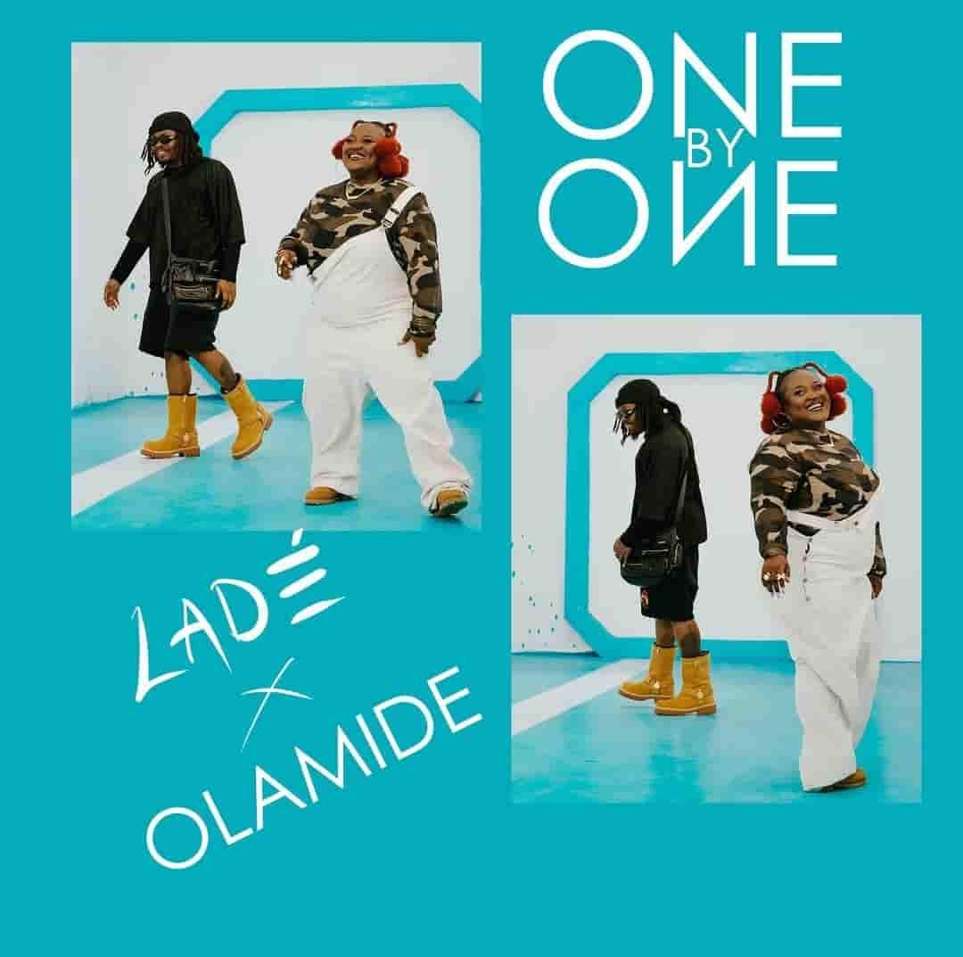 r21071lagos's tweet image. 🎙️#middaysweetness #middayAura with @jannykarz

🎧One By One - #lade ft @Olamide
📷#Lagosislistening #Middayaura #middayshow #Radio #R21071Lagos