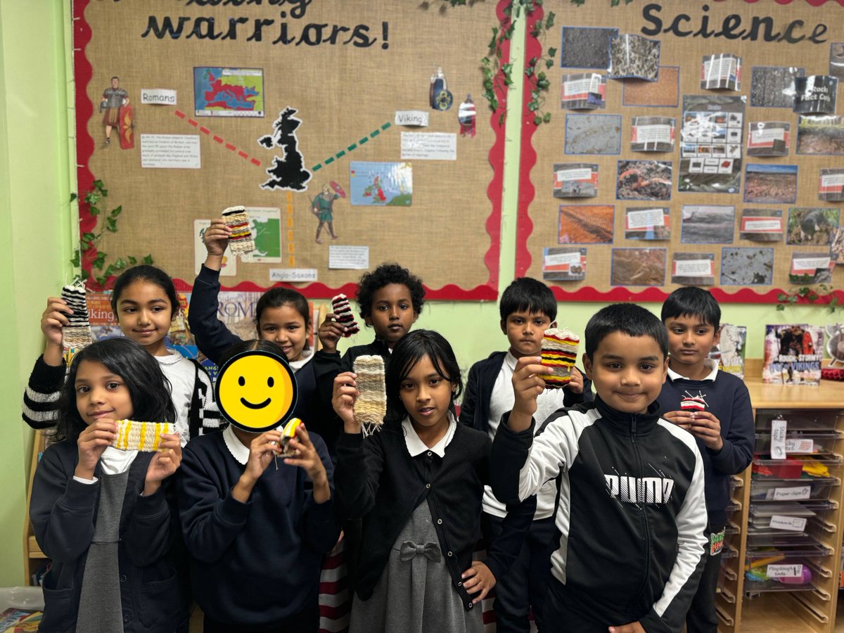 Y3 Ella Fitzgerald class have finished weaving
bookmarks in art. They really enjoyed it and are
proud of their creations. Well done!