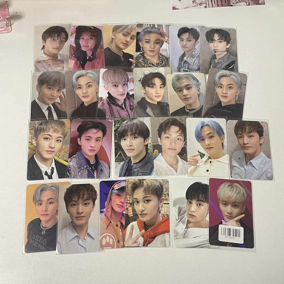 🥬 wts want to sell lfb 

⭐️ clearance sale aab mark nct dream 127 !
🍅 price check alt 
🧃jangan dijadiin patokan harga ya
🫧 prio yang mau take up 50pc atau take all ! 
🍎 bole sharing di go tanpa izin 
⭐️ TIDAK ADA CONDI

🌀 dom karawang, jabar
🥬 t. photocard pc btfm anniv