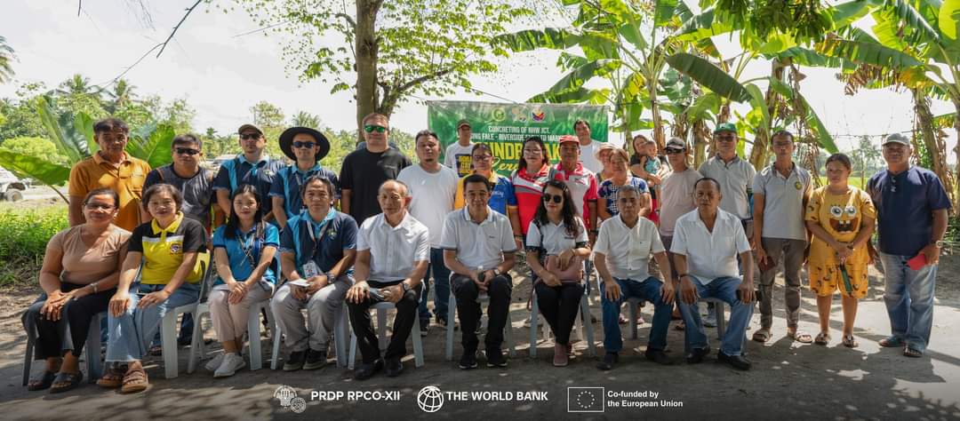 GrowlHarhar's tweet photo. DA-PRDP Regional Project Coordination Office XII recently held a groundbreaking ceremony on Nov. 12, 2024 to officially commence the construction of the P46.7-M National Highway Junction Crossing Fale-Riverside Farm-to-Market Road FMR in Sto. Niño, South Cotabato.
#DAPRDP https://t.co/jAyLBTQcqs