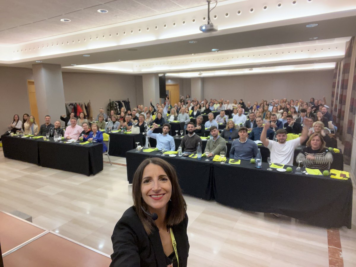 #workshopidealista Tarragona 20-11-24 a pesar de los diferentes imprevistos, hoy aquí estamos rodeados de profesionales inmobiliarios que quieren aplicar la IA y la tecnología en su día a día. Muchísimas gracias <a href="/idealista/">idealista</a>