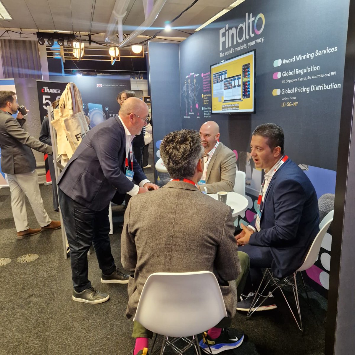 F_M_events's tweet image. Welcome to the 2nd and final day of #FMLS! Let’s make it a day to remember with more learning and networking. 🙌

#fmls24 #fmevents