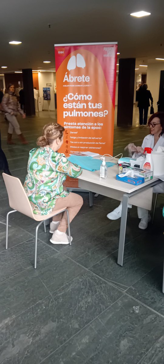 Día mundial de la EPOC en el Hospital Universitario Lucus Augusti. Actos de difusión de la enfermedad