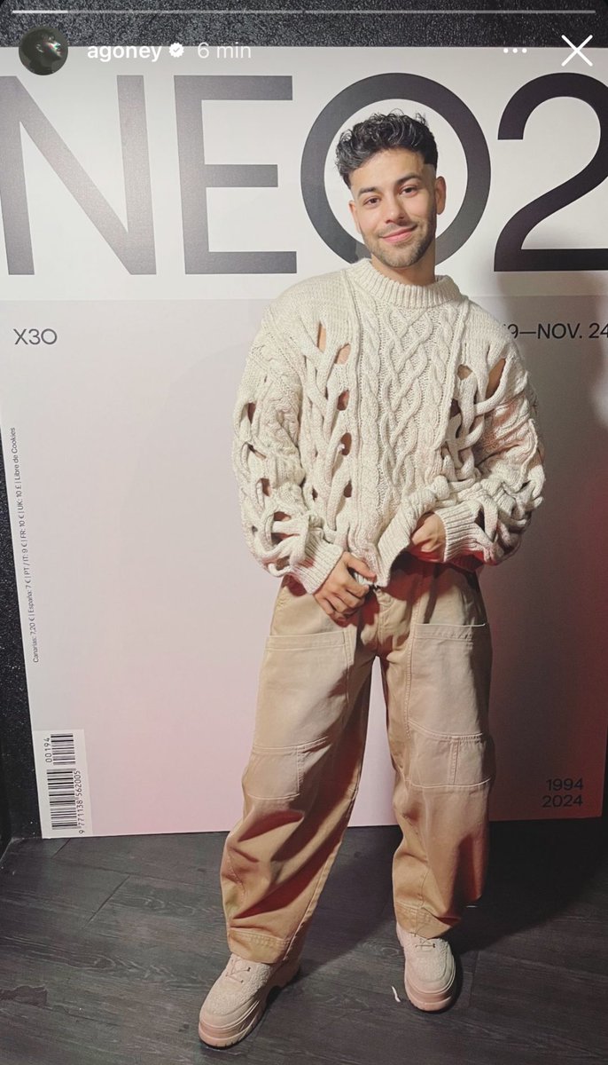 StoriesAgoney's tweet photo. Agoney stories 🎥 20.11.24 #Agoney #neo2magazine 🎂🎉 https://t.co/x1PKI75ycS