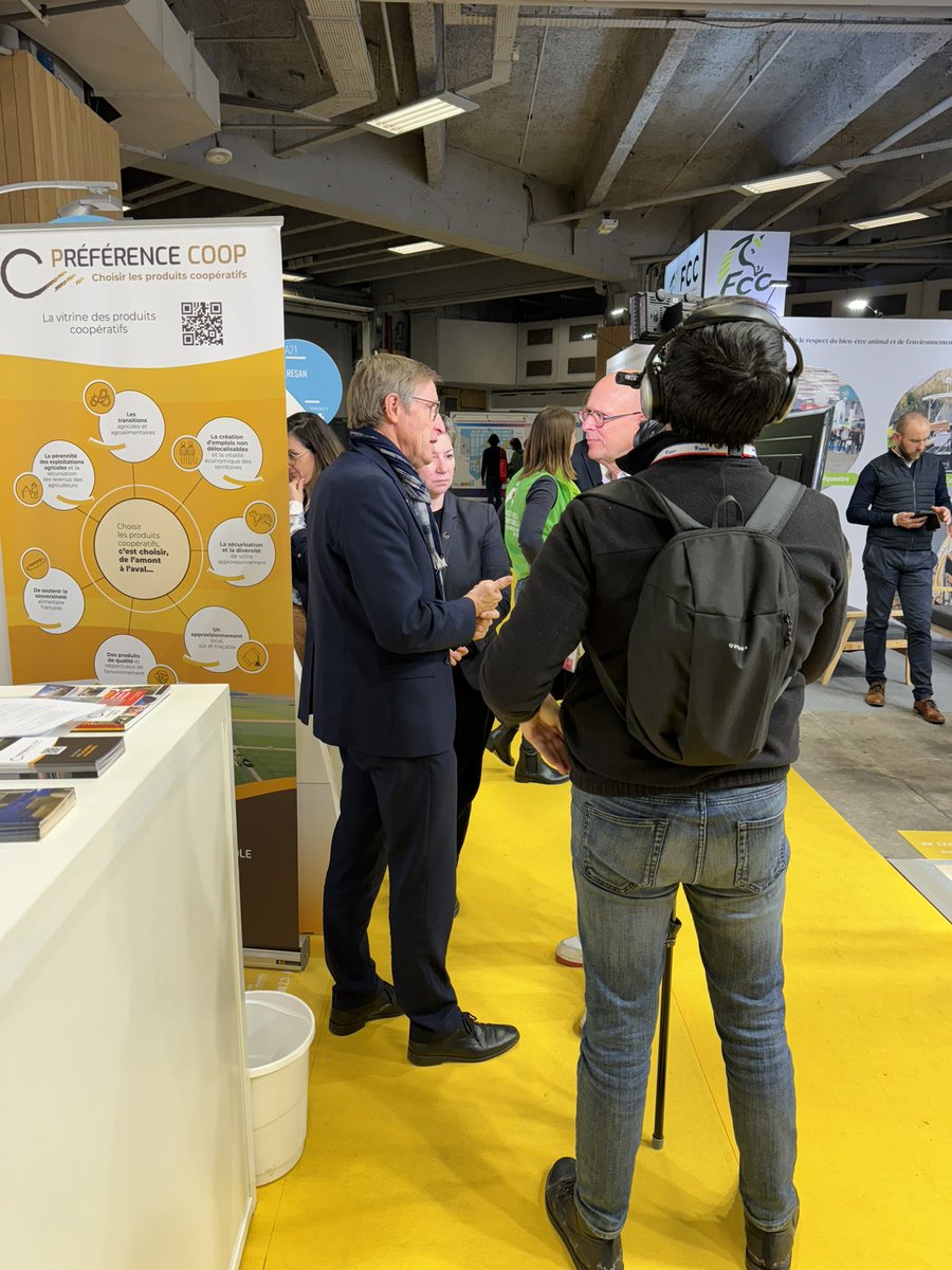 Christophe Grison (@agritof60) on Twitter photo En direct du salon des maires sur le stand <a href="/lacoopagricole/">La Coopération Agricole</a> avec <a href="/QuentinPcd/">Quentin Pauchard</a> <a href="/ChargeDom/">Dominique Chargé</a> <a href="/GrCoopCESE/">Groupe de la Coopération au CESE</a> <a href="/Metiersdugrain/">La Coopération Agricole Métiers du grain</a> <a href="/valfrancecoop/">Valfrancecoop</a> <a href="/MPasquioPro/">Matthieu PASQUIO Pro</a> <a href="/FlorencePradier/">Florence Pradier</a> <a href="/ChouetteAgile/">AC</a> <a href="/coop_laitieres/">La Coopération Laitière</a> <a href="/VigneronsCoop/">La Coopération Agricole - Vignerons Coopérateurs</a> <a href="/PoleAnimal_Coop/">La Coopération Agricole Pôle Animal</a> En direct du salon des maires sur le stand <a href="/lacoopagricole/">La Coopération Agricole</a> avec <a href="/QuentinPcd/">Quentin Pauchard</a> <a href="/ChargeDom/">Dominique Chargé</a> <a href="/GrCoopCESE/">Groupe de la Coopération au CESE</a> <a href="/Metiersdugrain/">La Coopération Agricole Métiers du grain</a> <a href="/valfrancecoop/">Valfrancecoop</a> <a href="/MPasquioPro/">Matthieu PASQUIO Pro</a> <a href="/FlorencePradier/">Florence Pradier</a> <a href="/ChouetteAgile/">AC</a> <a href="/coop_laitieres/">La Coopération Laitière</a> <a href="/VigneronsCoop/">La Coopération Agricole - Vignerons Coopérateurs</a> <a href="/PoleAnimal_Coop/">La Coopération Agricole Pôle Animal</a>