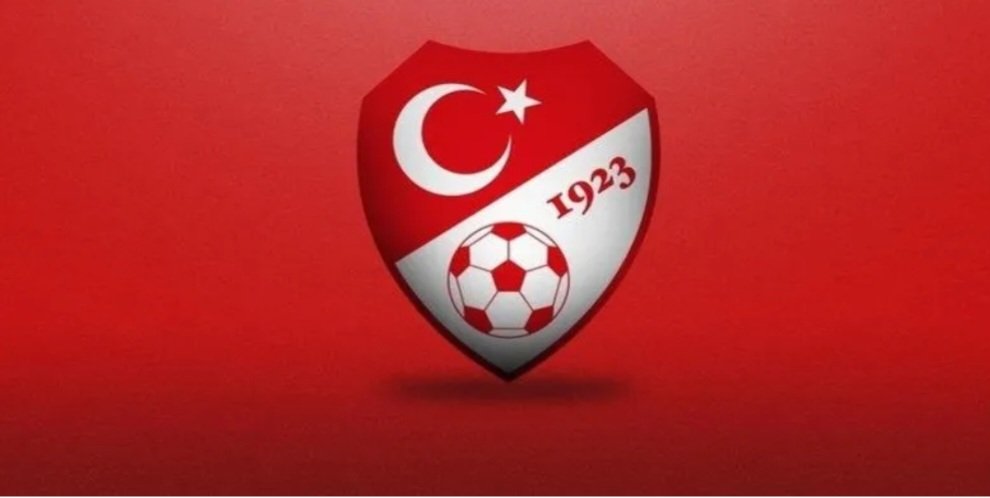 besok_35's tweet photo. Milli Takımlar'da hatır şikesi kesin var.
Hatır Şikesini Milli takımların teknik direktörleri yapıyor.
Forma kimin hakkıysa verin kendi adamlarınıza vermeyin.
#BizimÇocuklar 🇹🇷
#Galatasaray
#Millitakım
#MNETUR
#UNL
#Fenerbahçe
#Beşiktaş
#TURWAL https://t.co/9efy7eVczL