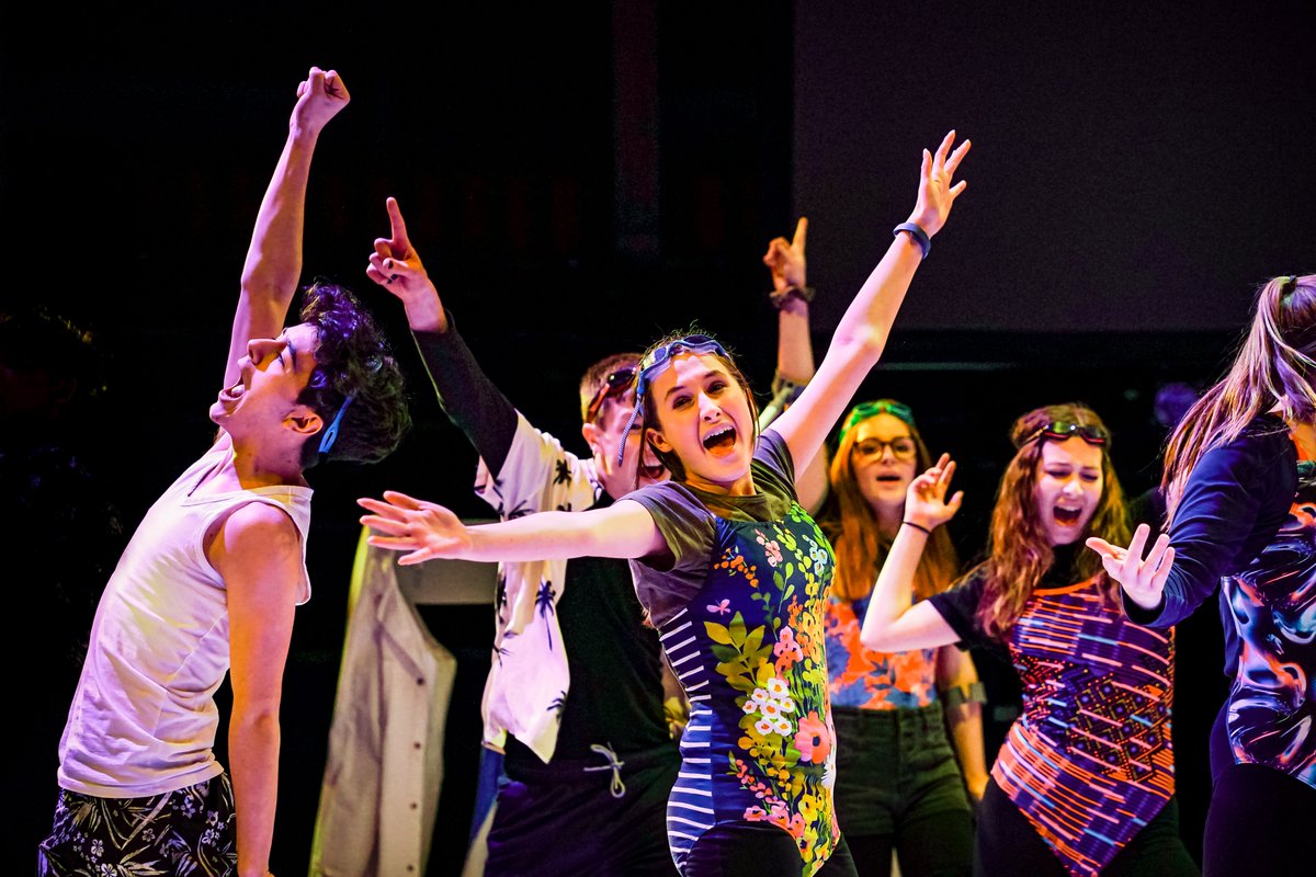 COME AND WORK WITH US! 
We are looking for a Youth Theatre Assistant to assist with our busy Education programme.

Key Info:
Casual contract on a staff rate of £40.04 (for up to 3.5 hour session)
Deadline is Fri 6 Dec at 10am.
Interviews will be held on Wed 18 Dec.

For more