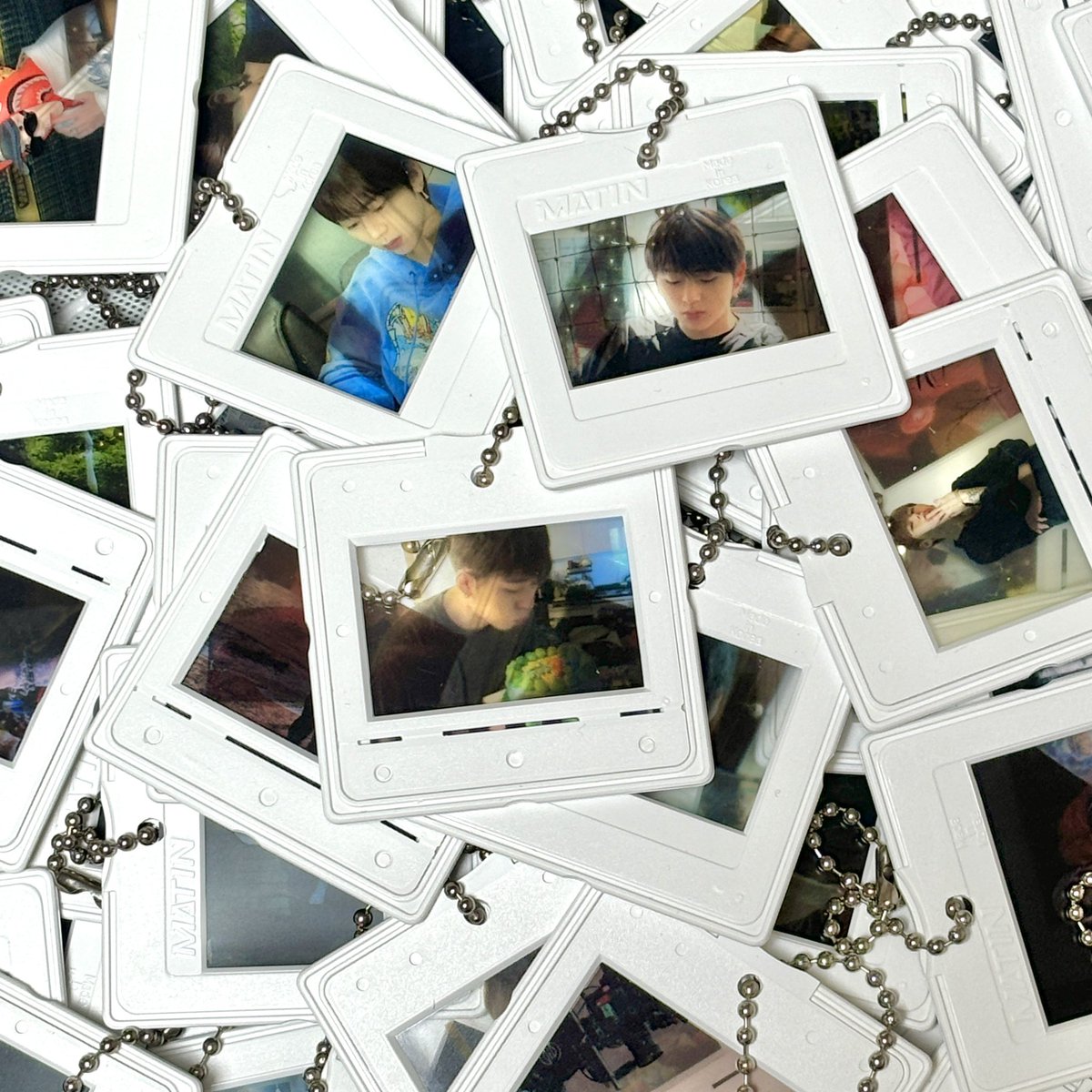 Ⓩ①Ⓒ⓪ ⓁⒾⓋⒺ 
ⒿⓄⒾⓃ ⓉⒽⒺ ⓅⒶⓇⒶⒹⒺ .. ♡

#지코 오빠의 10주년기념 콘서트를 축하하기 위해… 양일 필름마운트 키링을 나눔합니다 .. ♡

★양식(인증) : #RT + 하트
★날짜 : 첫콘 막콘 
★시간&amp;장소 : 당일 타래로 공지 
★갯수 : 하루에 48개 (1인당 1개)