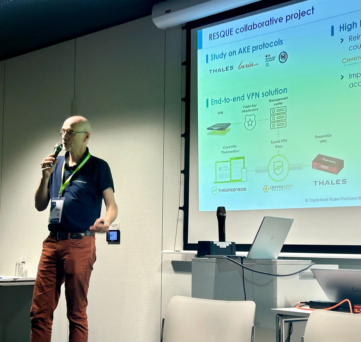 Hier, nous avons eu le plaisir de co-animer un atelier/démo avec <a href="/ThalesCloudSec/">Thales Cybersecurity Products</a>  et <a href="/CryptonextS/">CryptoNext Security</a> sur le thème :
"Innovation dans la sécurité des réseaux IPsec : Adopter des solutions post-quantiques". 
#ECW2024 #cybersécurité #postquantique #innovation #PQC