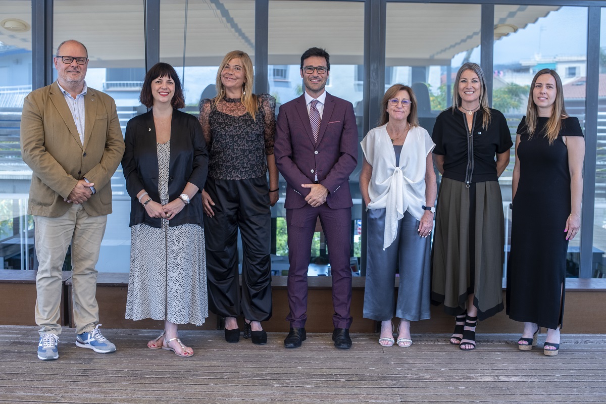 Premià Mèdia (@premiamedia_) on Twitter photo Espai d’opinió dels grups municipals: <a href="/Juntsxpremiamar/">Estimem Premià - Junts per Premià de Mar</a> <a href="/toni_subira/">Toni Subirà</a> premiamedia.cat/espai-dopinio-… #premiademar Espai d’opinió dels grups municipals: <a href="/Juntsxpremiamar/">Estimem Premià - Junts per Premià de Mar</a> <a href="/toni_subira/">Toni Subirà</a> premiamedia.cat/espai-dopinio-… #premiademar