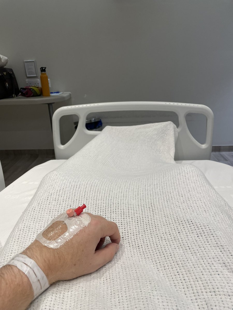 Well that’s me not running for a month or possibly more, umbilical hernia surgery yesterday went well but I really hurt today. #running #ukrunchat #trailrunning #hoka #suunto <a href="/myoddballs/">OddBalls</a>