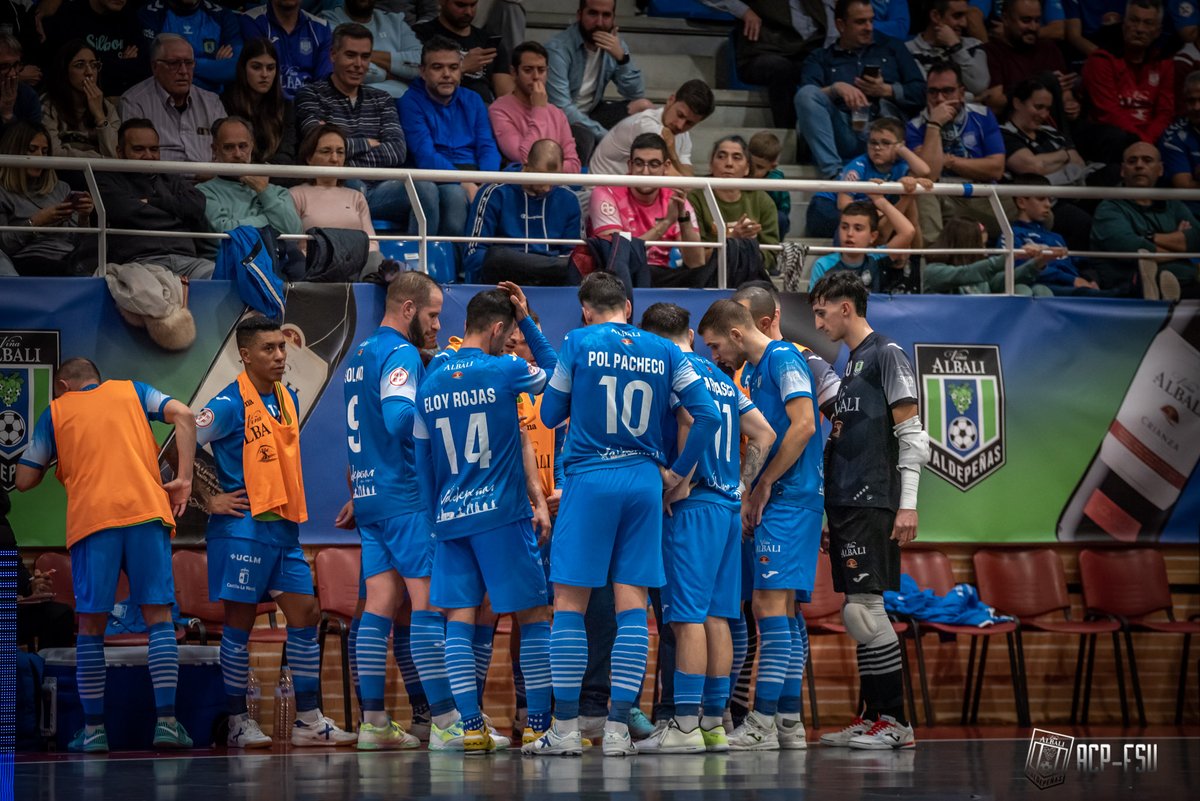 Victor17VFS's tweet photo. Un sueño hecho realidad...

DEBUT EN PRIMERA DIVISIÓN 

https://t.co/KJcAjGA2Wq

VAMOS VIÑA ALBALI 💪💙💙

📸 @aurecape https://t.co/KTCeR3H3El