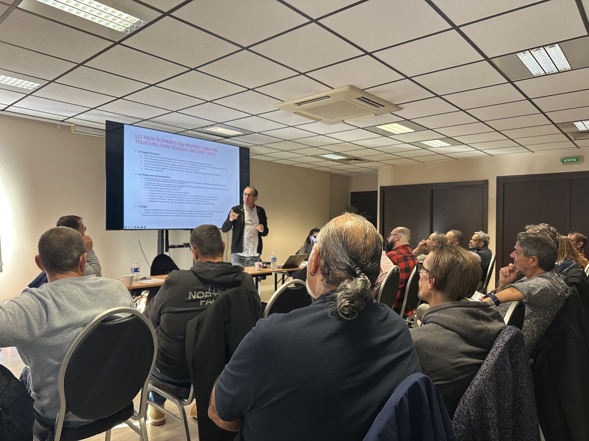 Mollet Flore CFDT tweet media