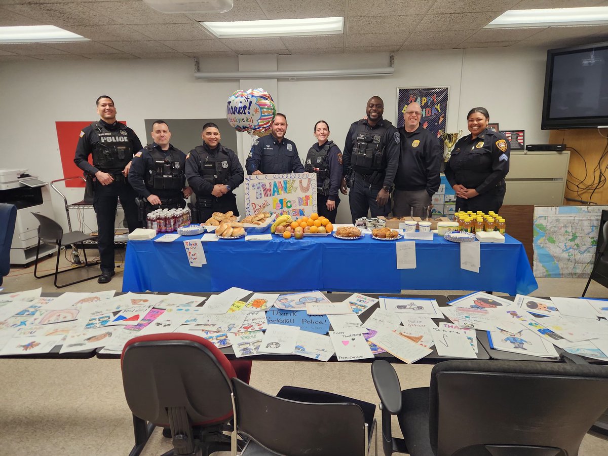 peekskillpolice's tweet image. Huge shout-out to Peekskill City School District  Asst. Superintendent Rebecca Aviles-Rodriguez and the PCSD Elementary School Principal Squad, Principal Woodley,  Principal Budds, and Principal Hernandez! We appreciate the love. Thank you!💙