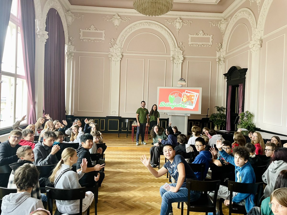 projektrael's tweet photo. Kačka a David z týmu Rael měli dnes přednášku na ZŠ Jaroslava Seiferta, kde prezentovali, co Projekt Rael v Keni dělá😍 Děkujeme dětem za zvídavé dotazy a doufáme, že je to bavilo!👏🏼❤️

Pokud byste o prezentaci měli zájem i vy, a to jak ve škole či v práci, napište nám👍🏻😊 https://t.co/Tl7f1ynAXj