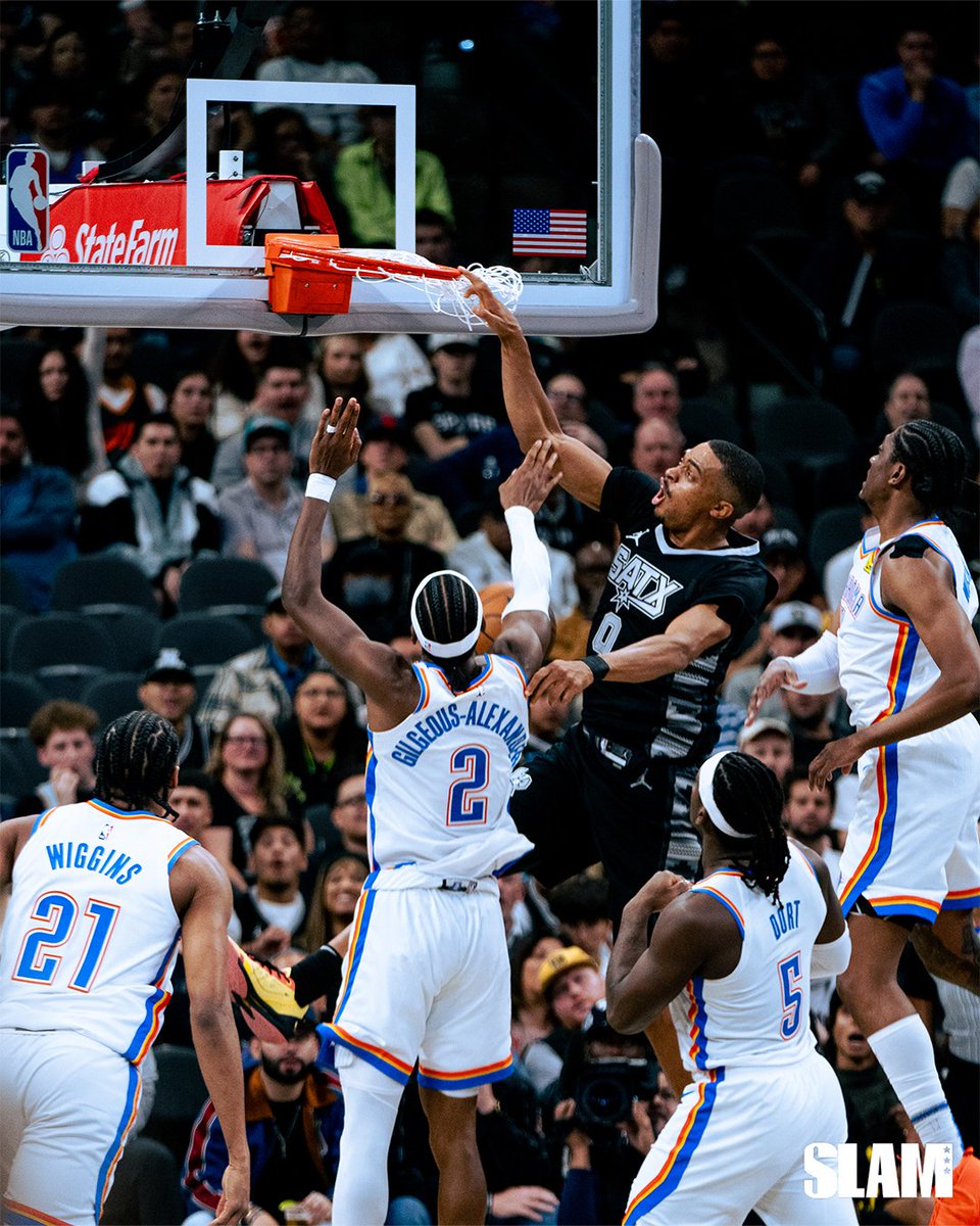 SLAMonline's tweet photo. Keldon Johnson dead caught one last night 📷: @Sean_Daniel01 https://t.co/TmZAlL5h3I