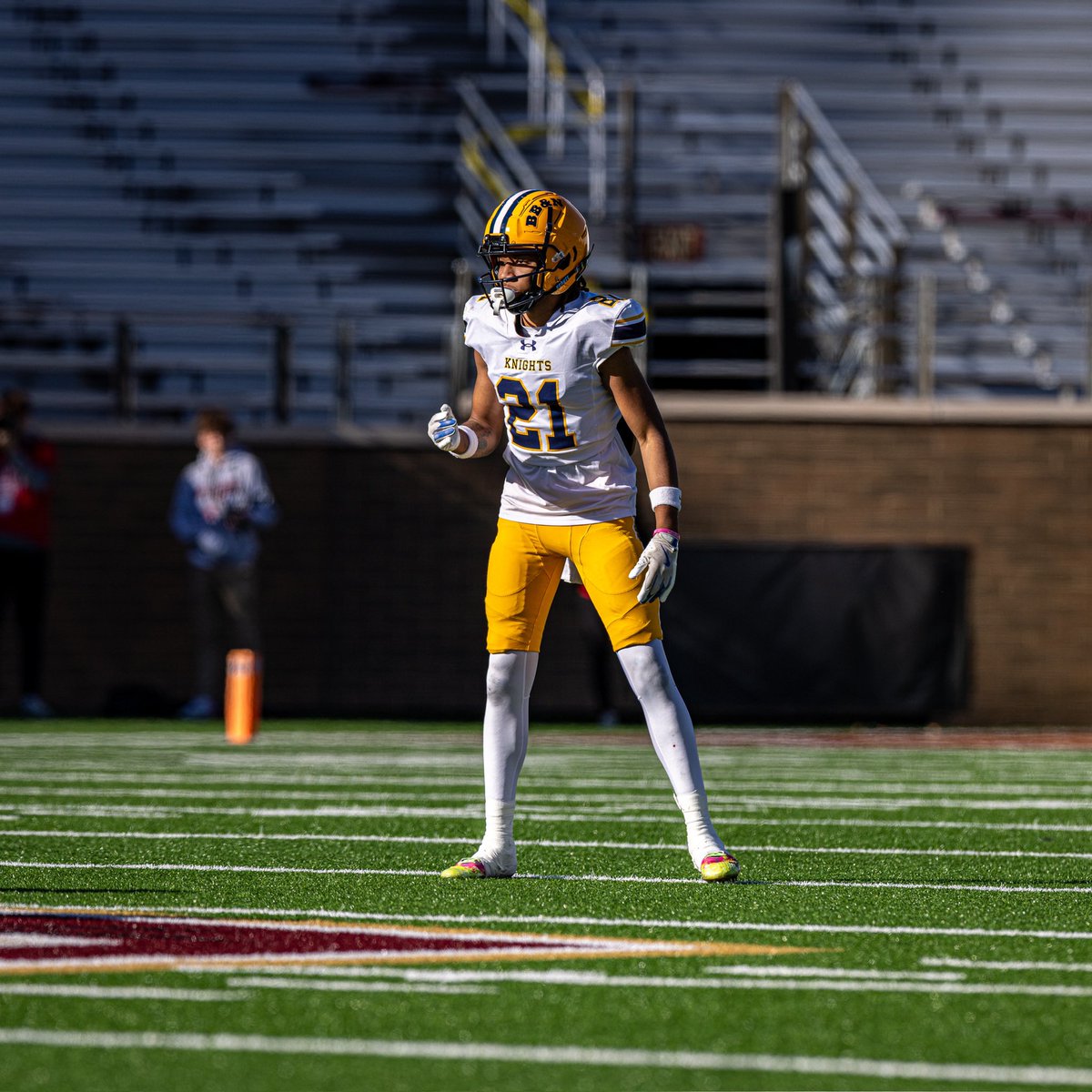 anochie (AJ) azuakolam (@officialanochie) on Twitter photo Full year senior highlights! Couldn’t be more grateful to be a knight and end my season as a captain! <a href="/Coach_Willey_FB/">Mike Willey</a> <a href="/Coach_Barthelmy/">Davidson Barthelmy</a> <a href="/CoachPJBandini/">PJ Bandini</a>
hudl.com/v/2QMaKa Full year senior highlights! Couldn’t be more grateful to be a knight and end my season as a captain! <a href="/Coach_Willey_FB/">Mike Willey</a> <a href="/Coach_Barthelmy/">Davidson Barthelmy</a> <a href="/CoachPJBandini/">PJ Bandini</a>
hudl.com/v/2QMaKa
