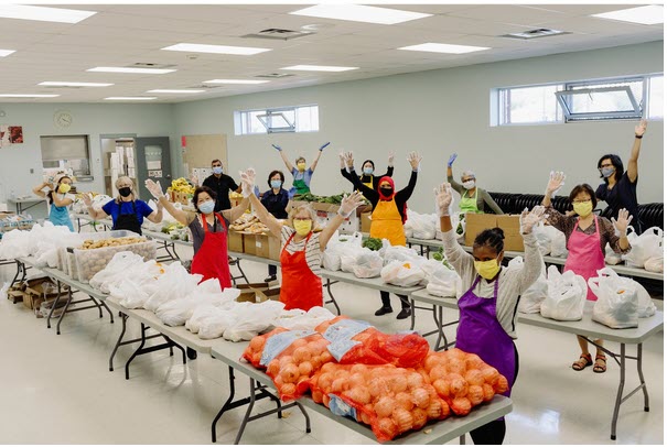 MCHB Alberta (@mchbalberta) on Twitter photo Grocery Run is a food access program operated by MCHB in partnership w/ <a href="/MFRSEdmonton/">Multicultural Family Resource Society</a> <a href="/yegfoodbank/">Edmonton's Food Bank</a> & Leftovers Edmonton Fdn. Grocery Run provides weekly, essential grocery hampers to newcomer & refugee families experiencing chronic poverty in #YEG! mchb.org/grocery-run-pr⦠Grocery Run is a food access program operated by MCHB in partnership w/ <a href="/MFRSEdmonton/">Multicultural Family Resource Society</a> <a href="/yegfoodbank/">Edmonton's Food Bank</a> & Leftovers Edmonton Fdn. Grocery Run provides weekly, essential grocery hampers to newcomer & refugee families experiencing chronic poverty in #YEG! mchb.org/grocery-run-prā¦