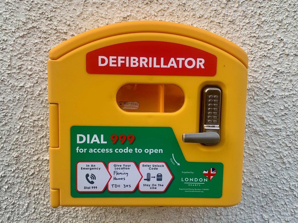 The new defibrillator is installed, registered and available 24 hours for use in the local #Duns community. Conveniently located on the side of the Fleming Homes building, near the customer parking. Let's hope it's never needed!🙏 Thanks to everyone who helped make it possible.