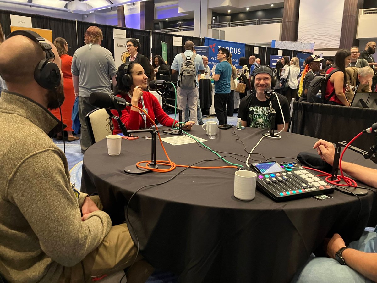 SteveStewartMe's tweet photo. It's always fun to organize the podcasting @FinCon.
This one involved TWO of my clients: Host Paula @AffordAnything and @AverageJoeMoney doing an episode of Ask Paula.
Thanks to https://t.co/GUpMmLKFeF for sponsoring live podcasting at #FinCon24 https://t.co/eIX7yce5Es https://t.co/MhOIWPyPoQ