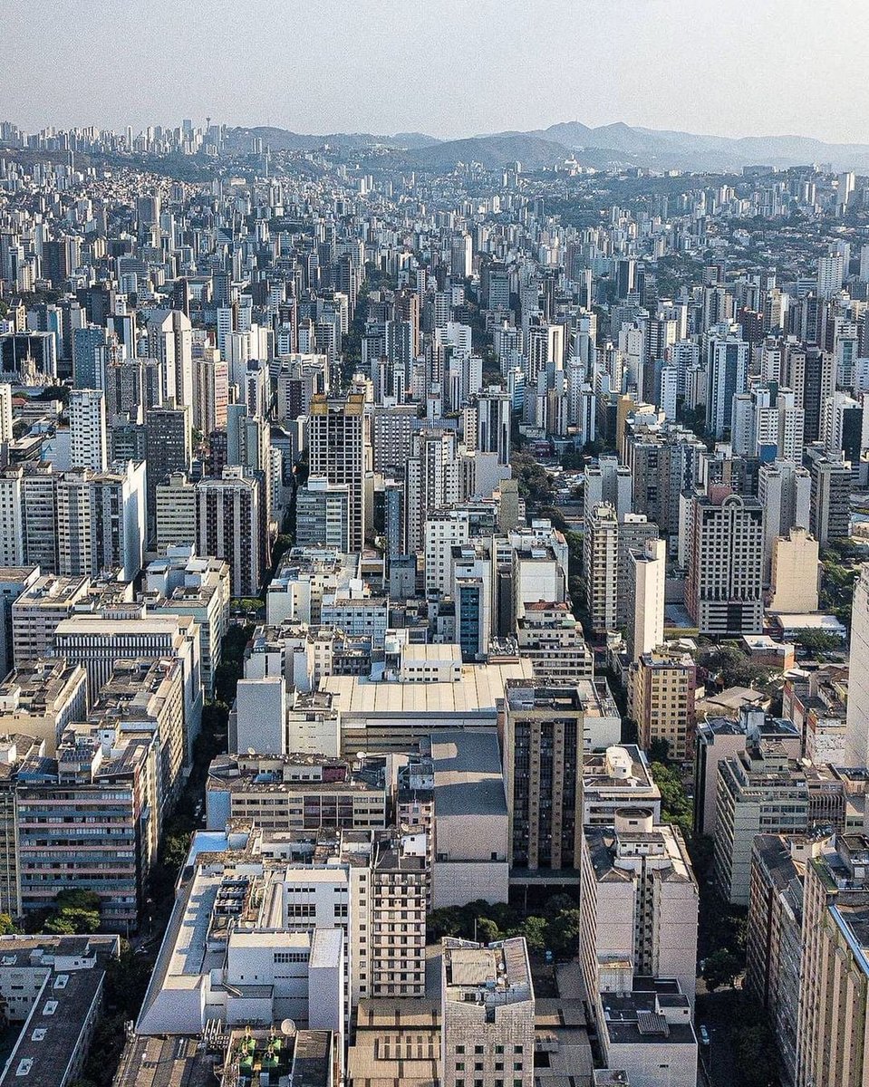 Illicit Economies & Development (@illicitecons) on Twitter photo New JIED article! 📰
"Peripheral Urbanization, Informal Real Estate Markets, and Criminal Activities in Belo Horizonte" by <a href="/tcanettieri/">Thiago Canettieri</a>
Explore how criminal agents exploit informal real estate markets to control and commodify urban peripheries 👉doi.org/10.31389/jied.… New JIED article! 📰
"Peripheral Urbanization, Informal Real Estate Markets, and Criminal Activities in Belo Horizonte" by <a href="/tcanettieri/">Thiago Canettieri</a>
Explore how criminal agents exploit informal real estate markets to control and commodify urban peripheries 👉doi.org/10.31389/jied.…