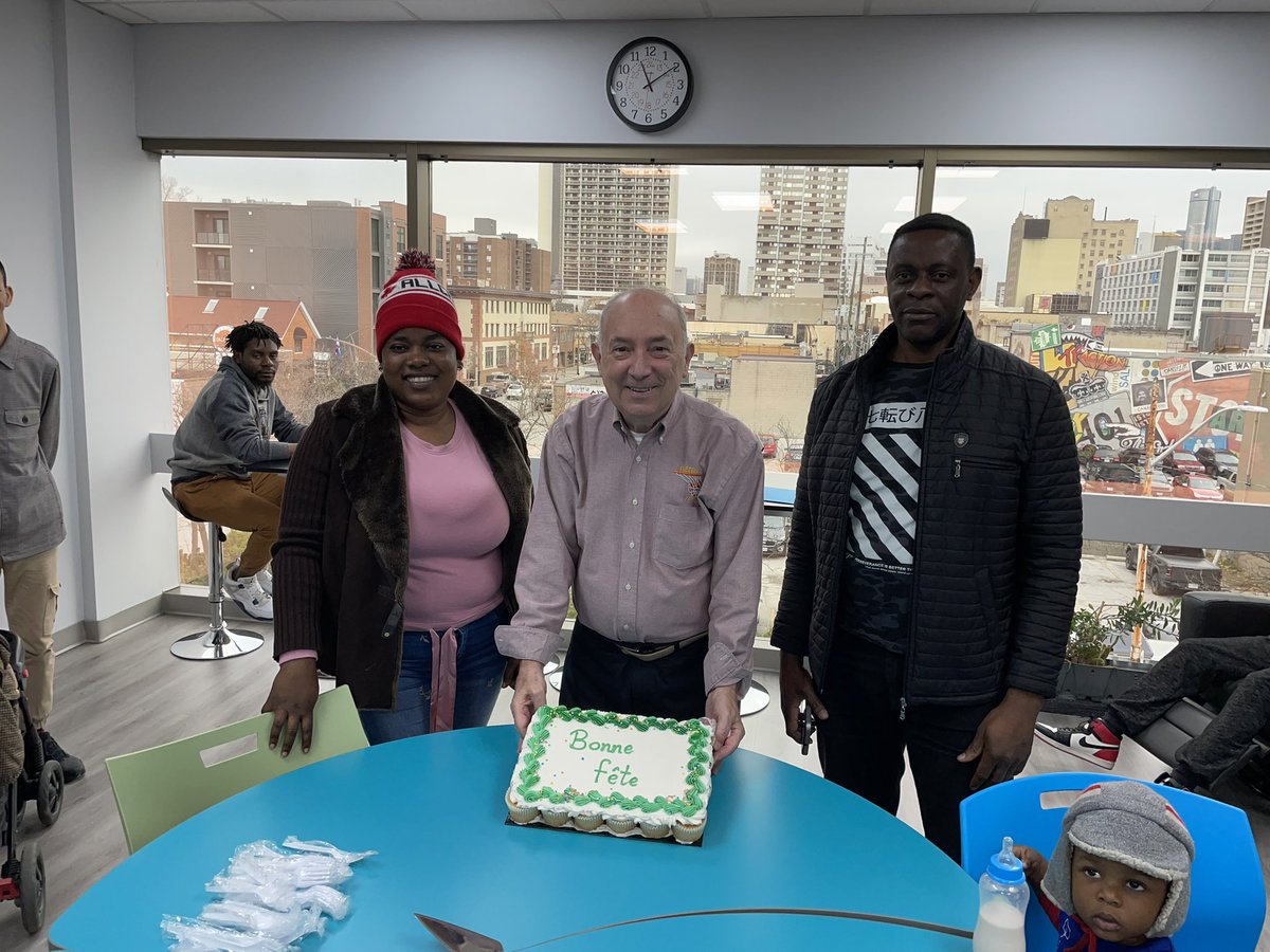 Joyeux anniversaire à tous nos élèves et enseignants nés en novembre! 🥳