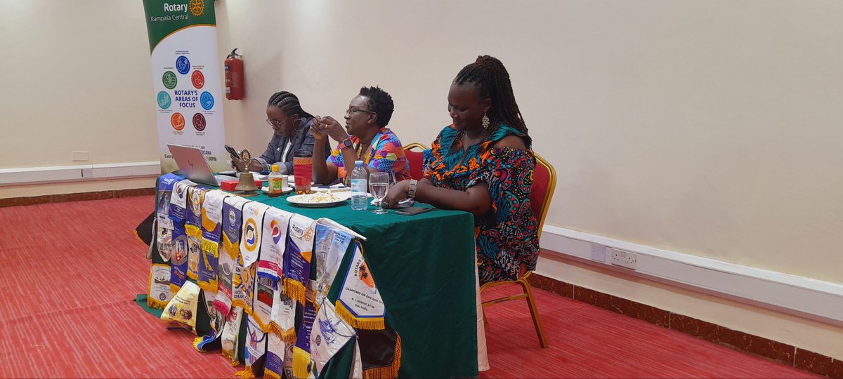 CentralRotary's tweet image. A room full of Rotarians, a vision for change, and a guest speaker who inspires action—this is how we transform lives. #RotaryFamily #ImpactNow #RcKlaCentral @KCCAUG