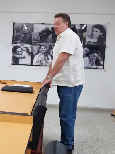 Imparte el presidente del @GAzucarero  Julio Andrés García Pérez ,  conferencia en la Escuela Superior del PCC a secretarios del comité del PCC de los centrales azucareros que muelen en la zafra 2024-2025 #AzucarerosPorNuestoFuturo