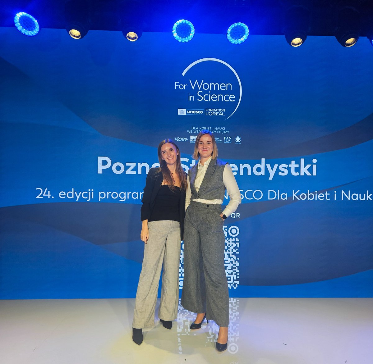 L'Oreal #supergirls club. 

Dziś poznaliśmy laureatki 24 edycji programu #ForWomenInScience 👩‍🔬 Niesamowite emocje, niesamowite naukowe historie i ogromne wzruszenie, że mogę być częścią takiej społeczności! <a href="/lorealpoland/">L'Oréal Polska</a> <a href="/OlaaSynowiec/">Ola Synowiec</a> <a href="/aandrzejewskaa/">Angelika Andrzejewska-Romanowska</a> #KobietyNauki