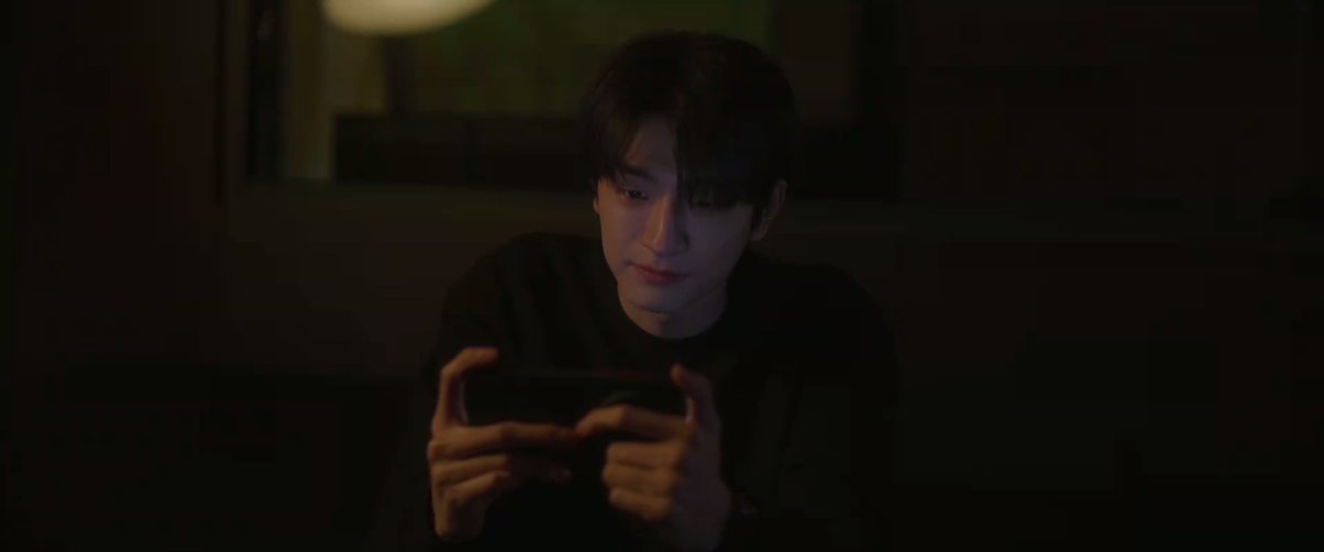 VoiceOfChahat's tweet photo. Other people do video calls when my people do cctv camera conversations 🤭🤭🤭

UNIQUE in every possible way 💃

― #SmileCode #失笑 #ShenYue #LinYi #SmileCodeEp18 https://t.co/frwYS0hkhP
