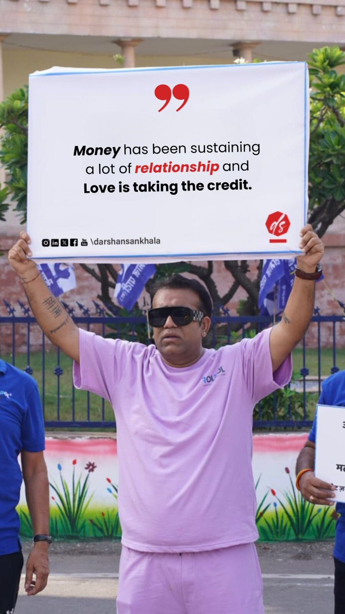 sankhala_darsh's tweet image. &quot;Money has been sustaining a lot of relationships, but love always takes the credit!&quot;
💡 A thought-provoking reminder to look beyond the surface.

#DarshanSankhala #MotivationalQuotes #LifeLessons #Relationship #Perspective #Rolbol
