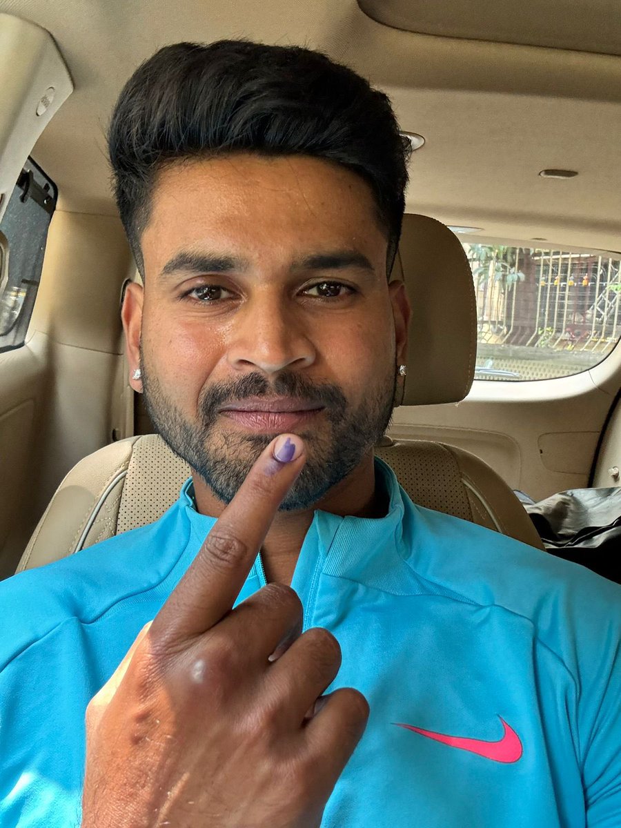 riskyyadav41's tweet image. श्रेयस अय्यर इकलौता वोटर है जिसका ओपिनियन पोल एग्जिट पोल और रिजल्ट हमको पहले से पता है। 😂

क्या आपको पता है कि भाई का वोट किसको गया है।

#Election2024 #ExitPoll2024 #exitpoll