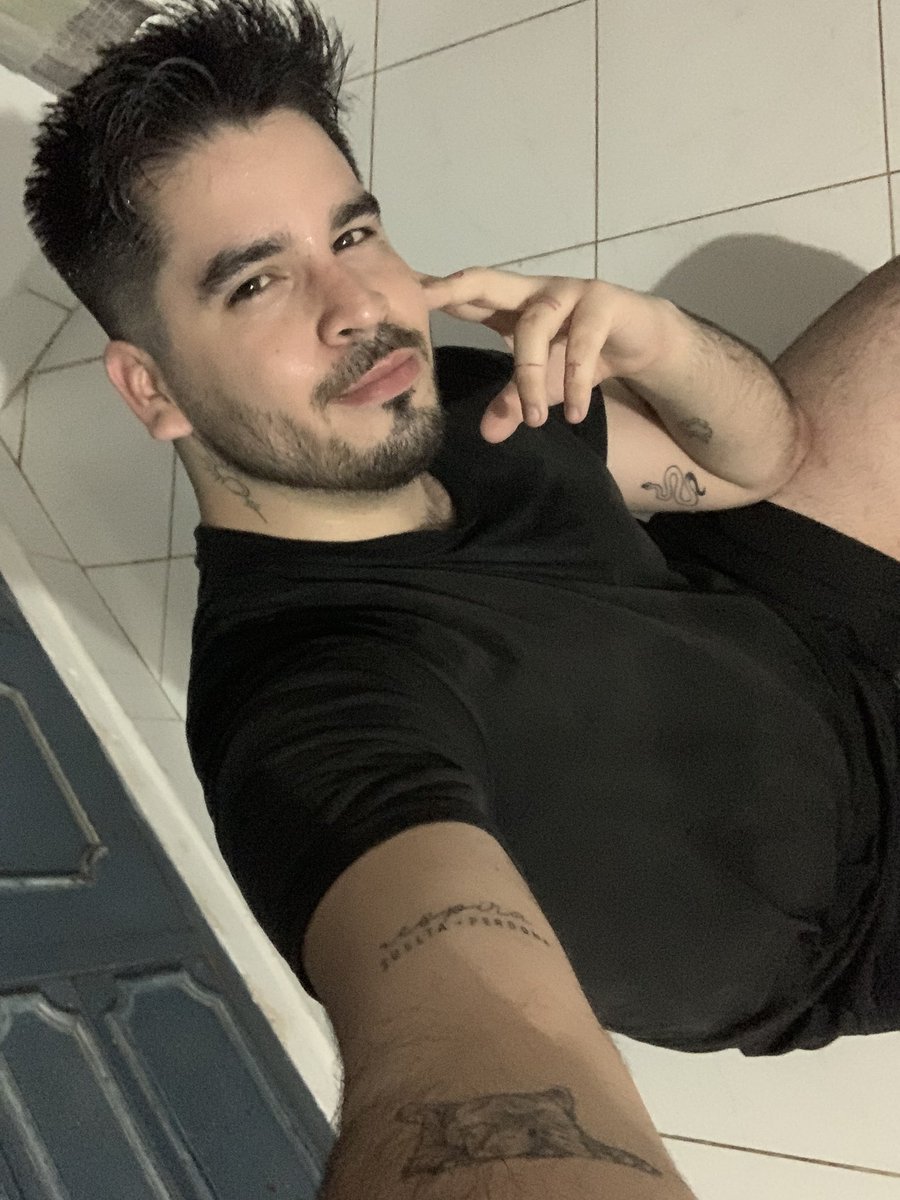 lucasanchezpy's tweet image. Hacer cardio cansa😭