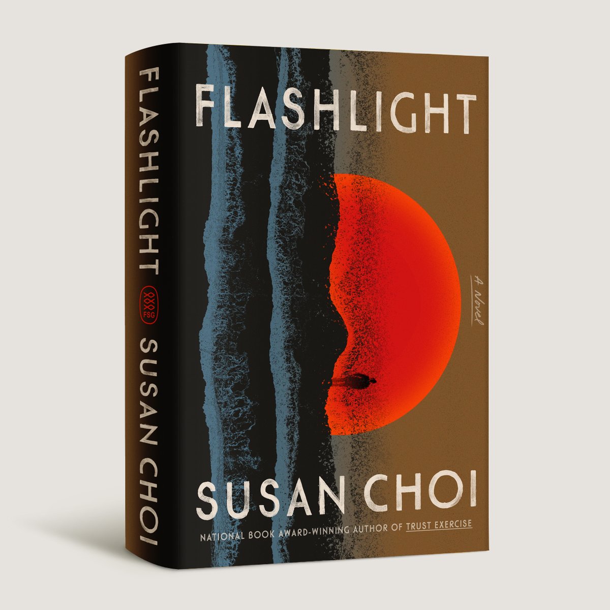 Cover reveal! In an exclusive, <a href="/people/">People</a> shared the cover for FLASHLIGHT by Susan Choi. FLASHLIGHT is a novel tracing a father’s disappearance across time, nations, and memory, from the author of TRUST EXERCISE. Coming June 3. bit.ly/4fXe8Ve