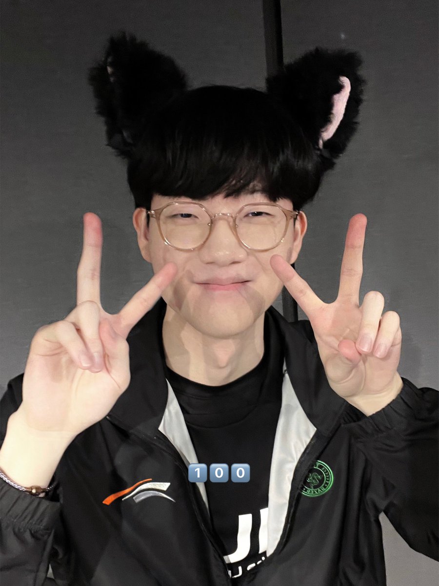 오직 이 셀카를 보여주기 위해 계정을 팠다고?
ㄴ그래

#바이퍼 #viper