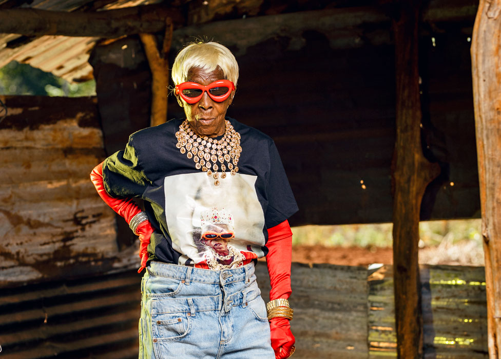 Nestled in a small village just north of Lusaka, Zambia, the extraordinary story of Margret Chola, affectionately known as "Mbuya," is captivating the hearts of over 225,000 followers on Instagram.

Click on this link to get the full story👇🏼

facebook.com/share/p/1B1QY7…