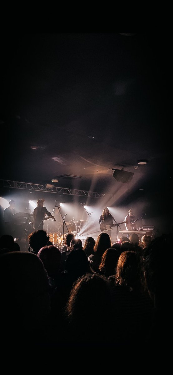 feeling grateful + nourished after <a href="/julienrbaker/">Julien Baker</a> at <a href="/EartHackney/">EartH</a> last night